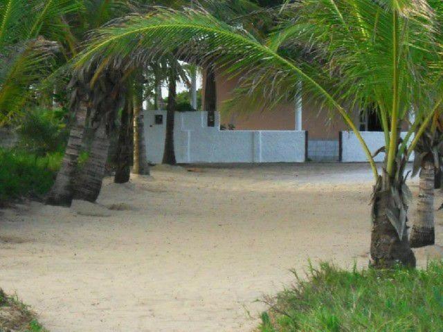 Casa Frente Para O Mar Nova Viçosa المظهر الخارجي الصورة